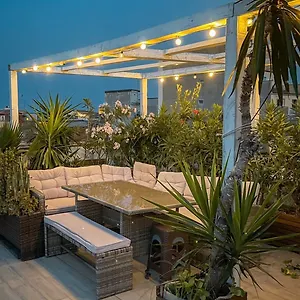 Follow The Sun - Rooftop Terrace Maison d'hôtes